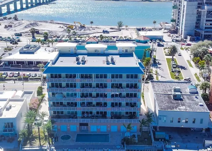 Apartment Waterfront -3br - 2kings -pool Balcony - *
