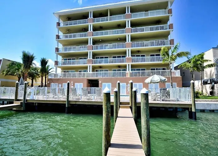 Waterfront -3br - 2kings -pool Balcony - * Clearwater Beach