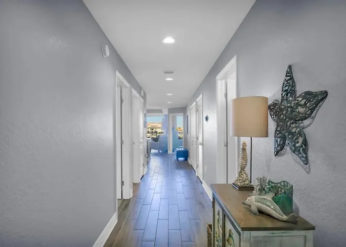 Waterfront -3br - 2kings -pool Balcony - Apartment