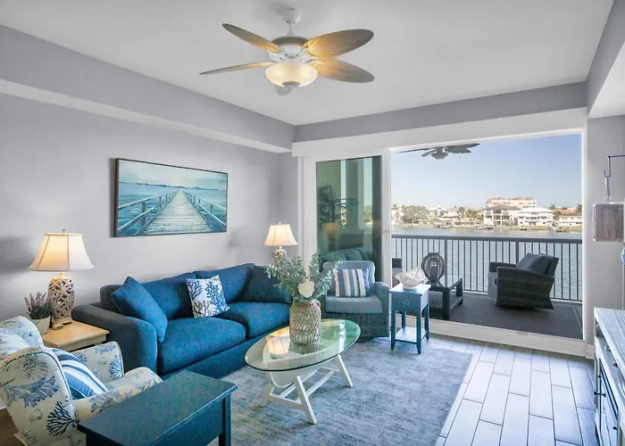 Waterfront -3br - 2kings -pool Balcony - *