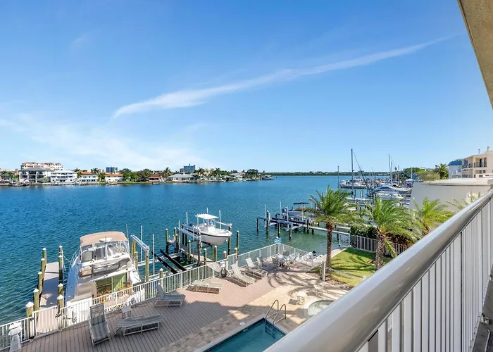 Apartment Waterfront -3br - 2kings -pool Balcony - Clearwater Beach