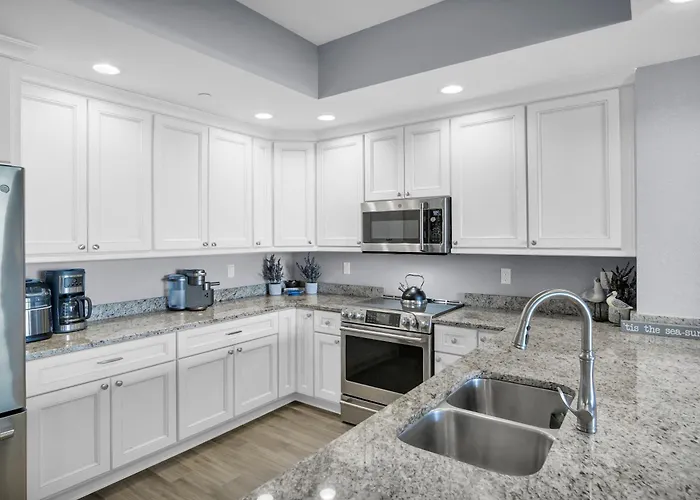 Apartment Waterfront -3br - 2kings -pool Balcony -